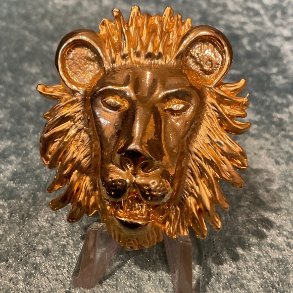 No Brand Jewelry - Vintage African Inspired Gold Lion's Head Brooch